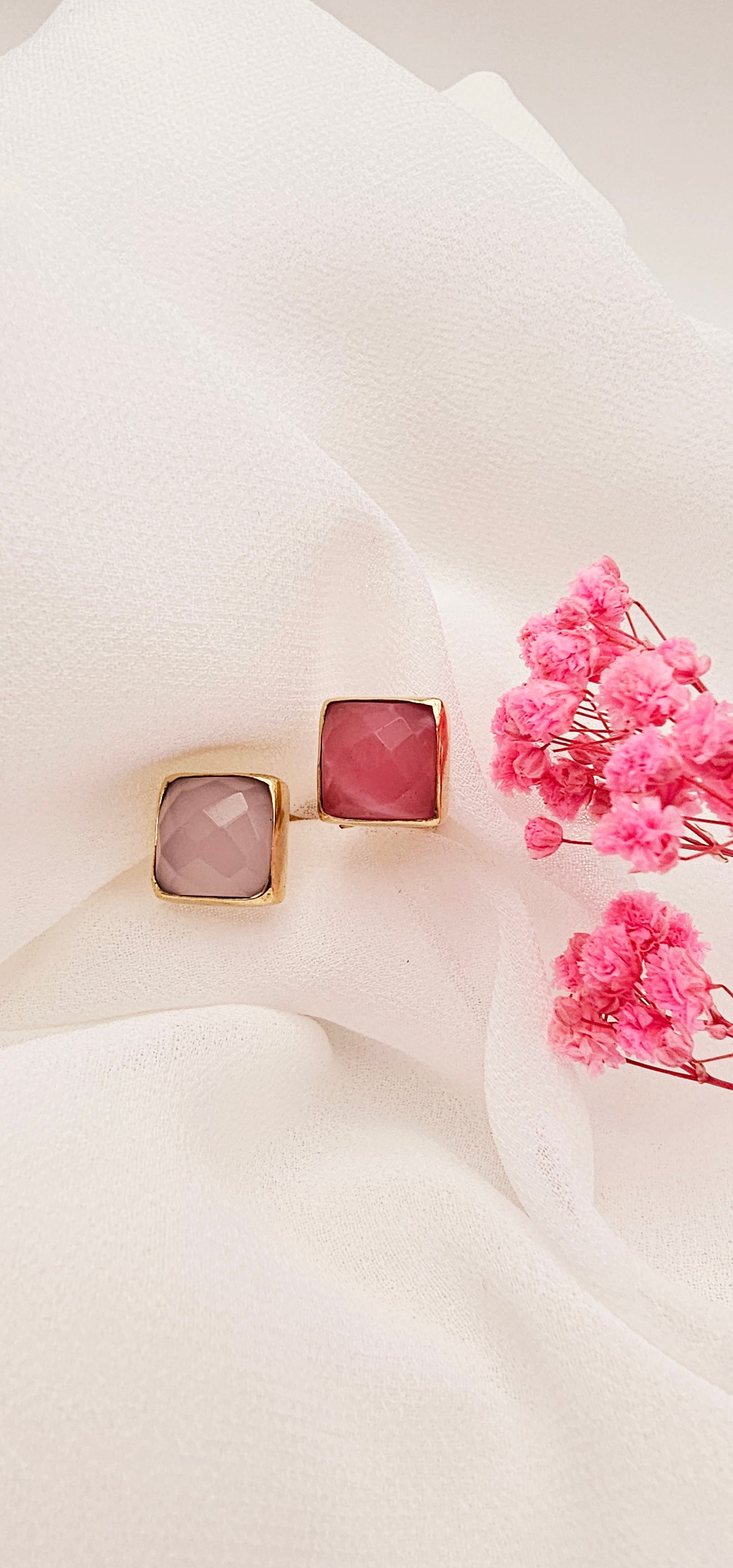 Dual Cushion Floral Ring