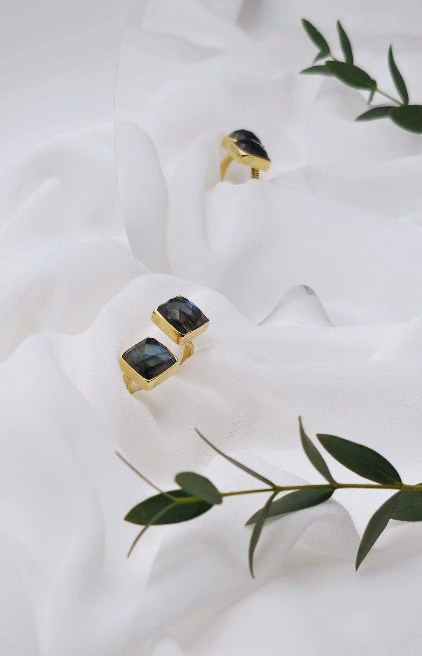 Dual Cushion Midnight ring