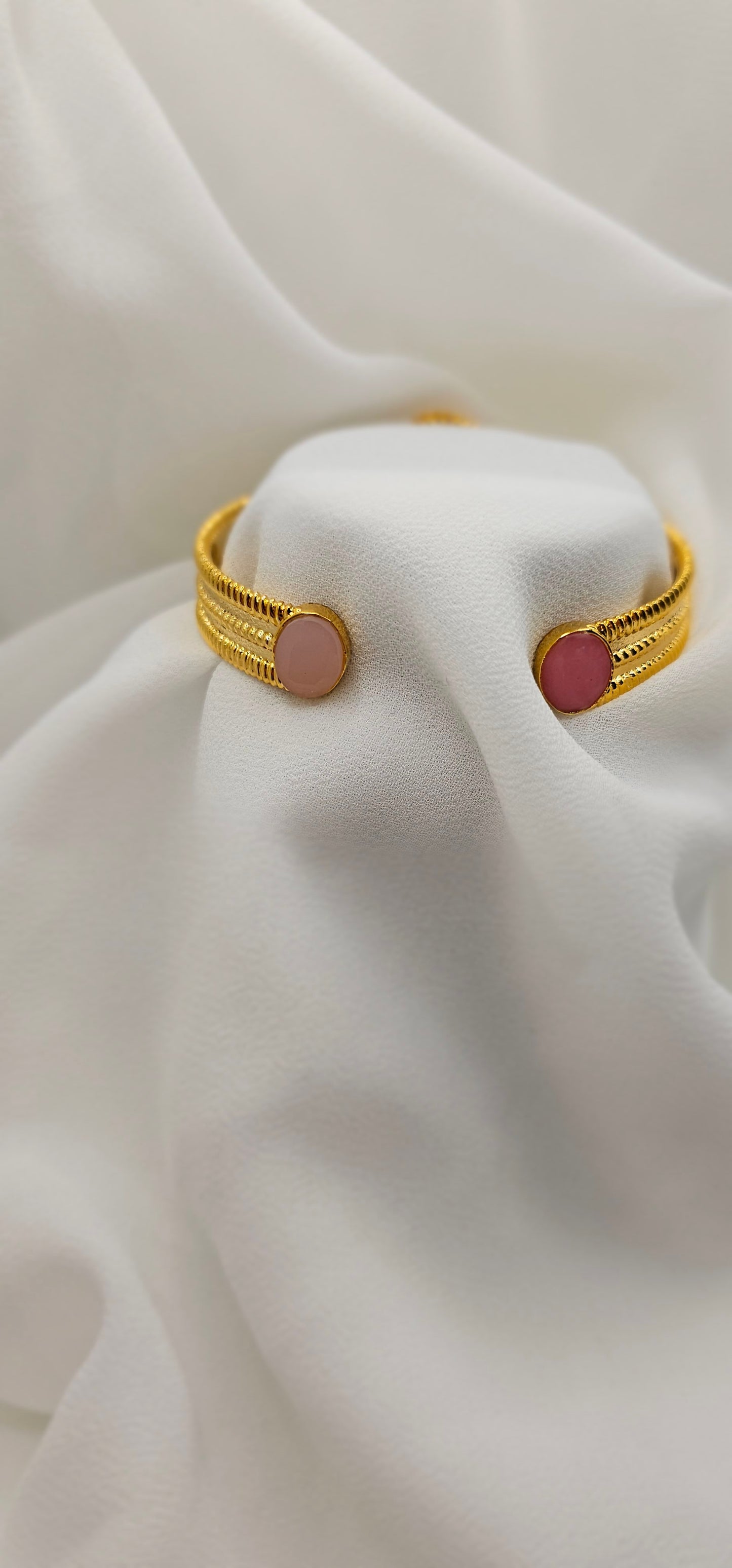 Aurelian Knot Floral Bangle