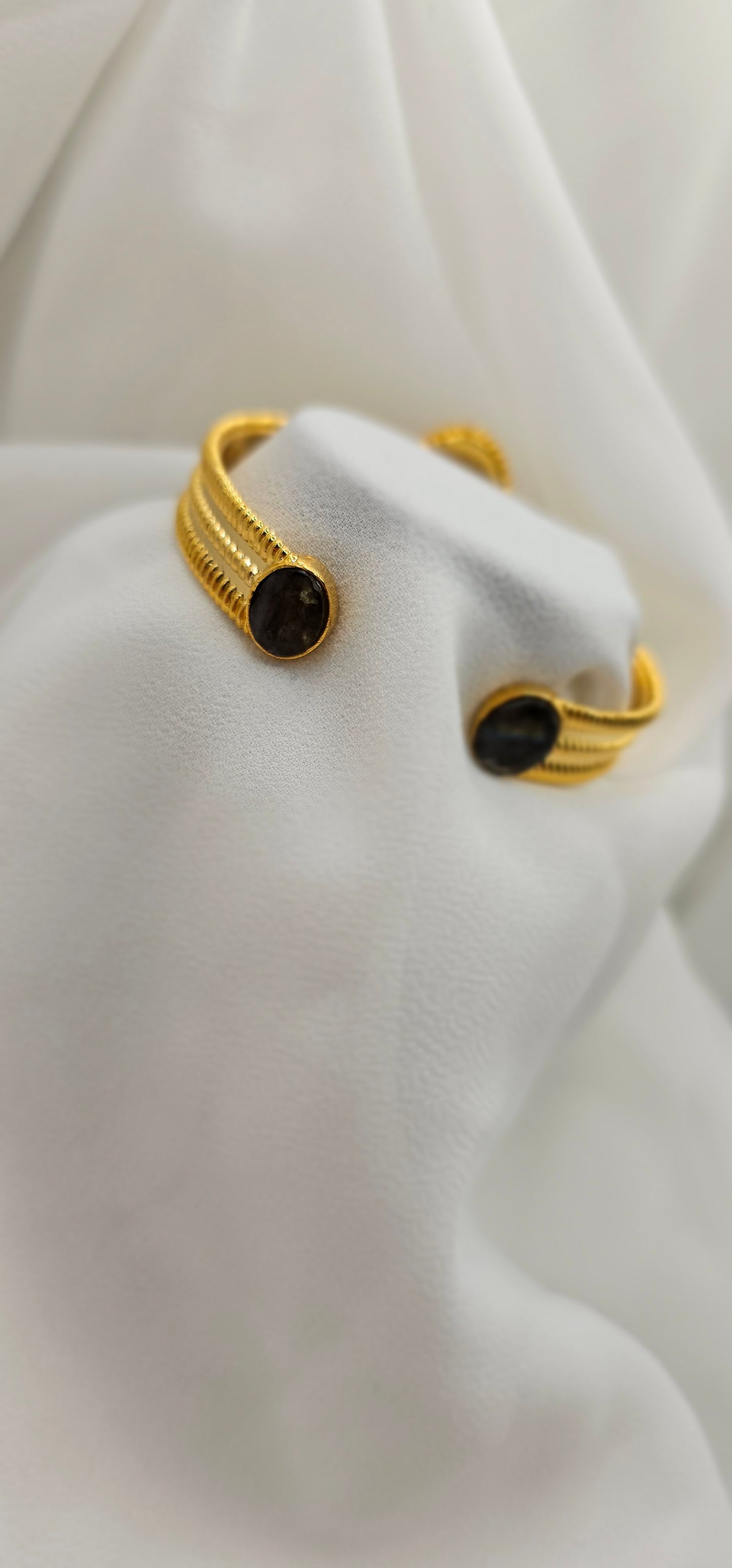 Aurelian Knot Midnight Bangle